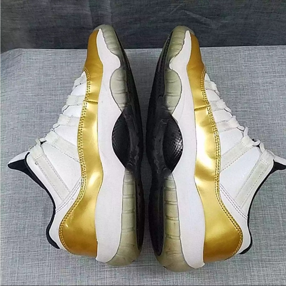 Nike Air Jordan 11 XI Retro Low Closing Ceremony GS 528896-103 Size 7y - Picture 3 of 3